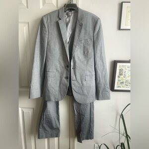 Men's Express Gray 3 piece suit